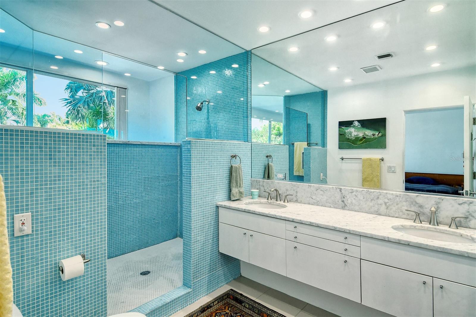 213 N WASHINGTON DR, SARASOTA, FL — photo 47