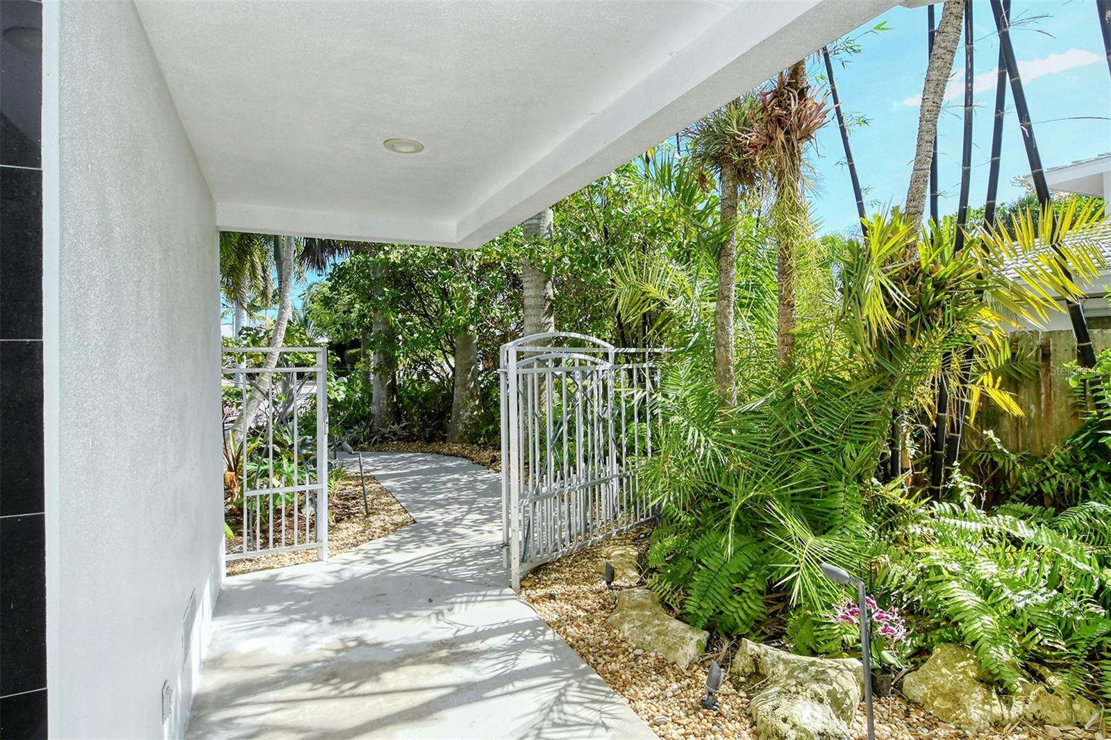 213 N WASHINGTON DR, SARASOTA, FL — photo 78