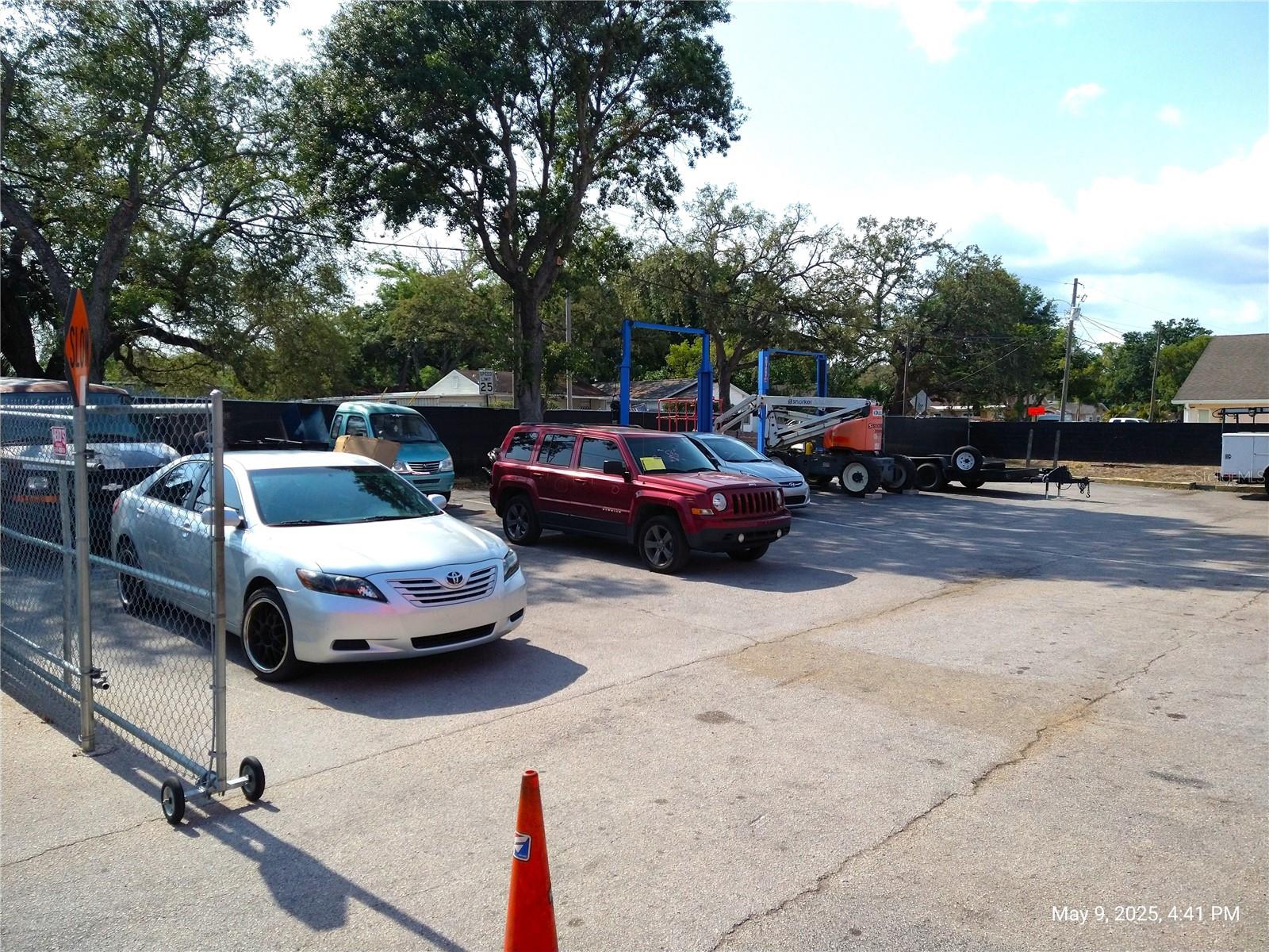 715 WEST WATERS AVE, TAMPA, FL — photo 27