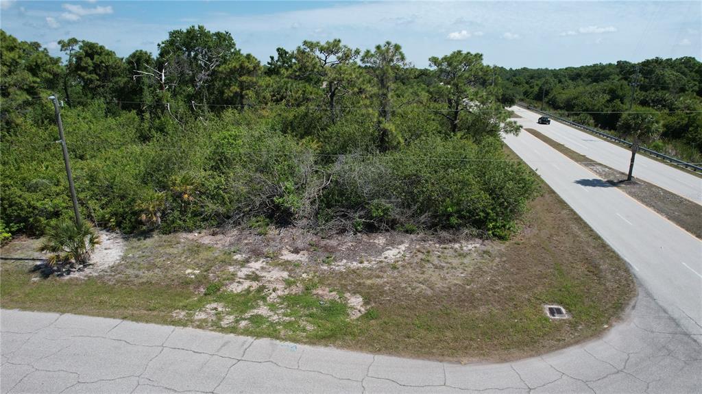 142 LOMAS RD, ROTONDA WEST, FL — photo 2