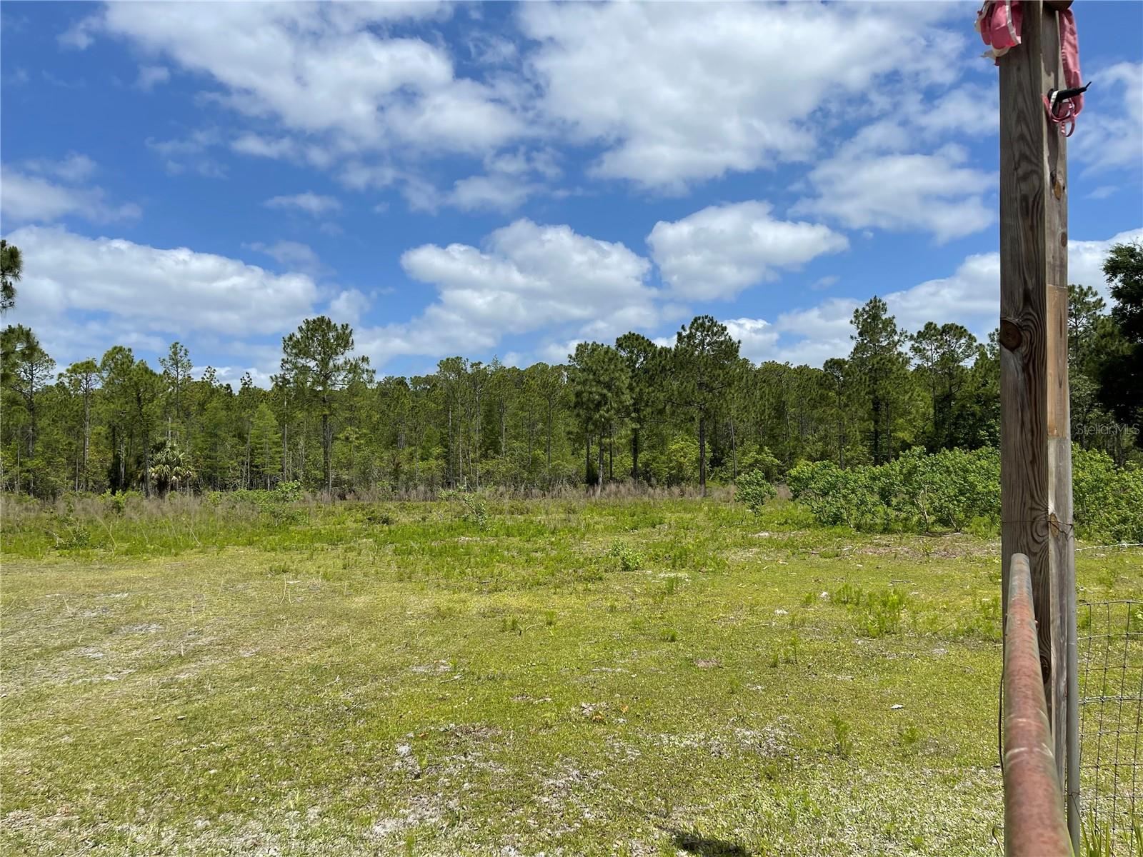 8107 W MAYFAIR DR, HOMOSASSA, FL