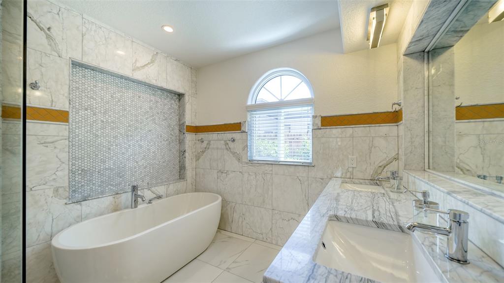 2520 TAMI SOLA ST, SARASOTA, FL — photo 27