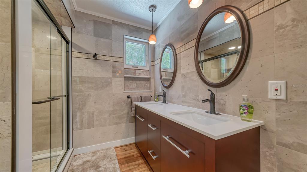 2520 TAMI SOLA ST, SARASOTA, FL — photo 34