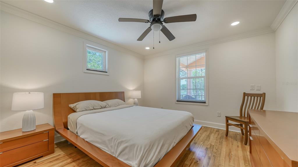 2520 TAMI SOLA ST, SARASOTA, FL — photo 35