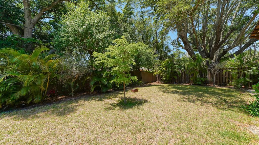 2520 TAMI SOLA ST, SARASOTA, FL — photo 50