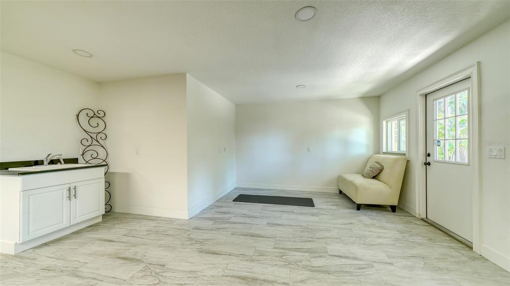 2520 TAMI SOLA ST, SARASOTA, FL — photo 53