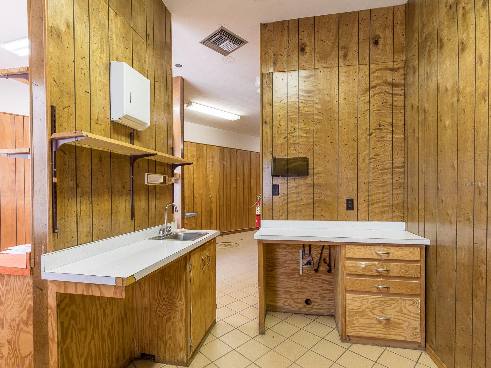 1204 HISTORIC GOLDSBORO BLVD, SANFORD, FL — photo 12
