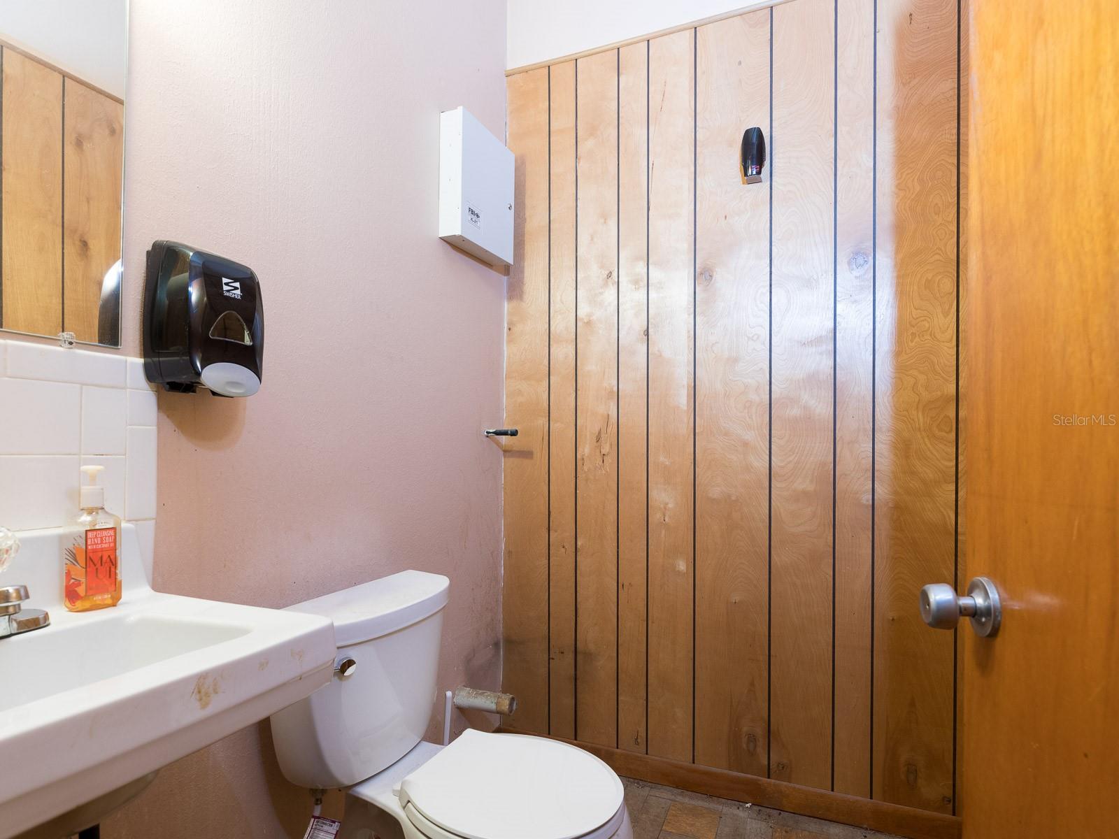 1204 HISTORIC GOLDSBORO BLVD, SANFORD, FL — photo 16