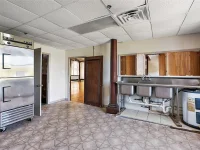 410 W MAIN ST — photo 23