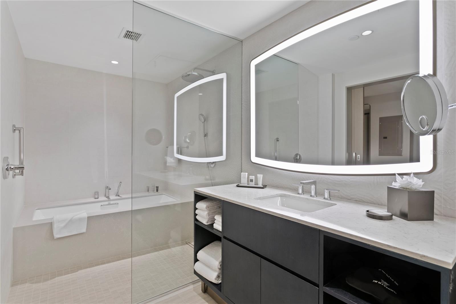691 S GULFVIEW BLVD #1408, CLEARWATER BEACH, FL — photo 42