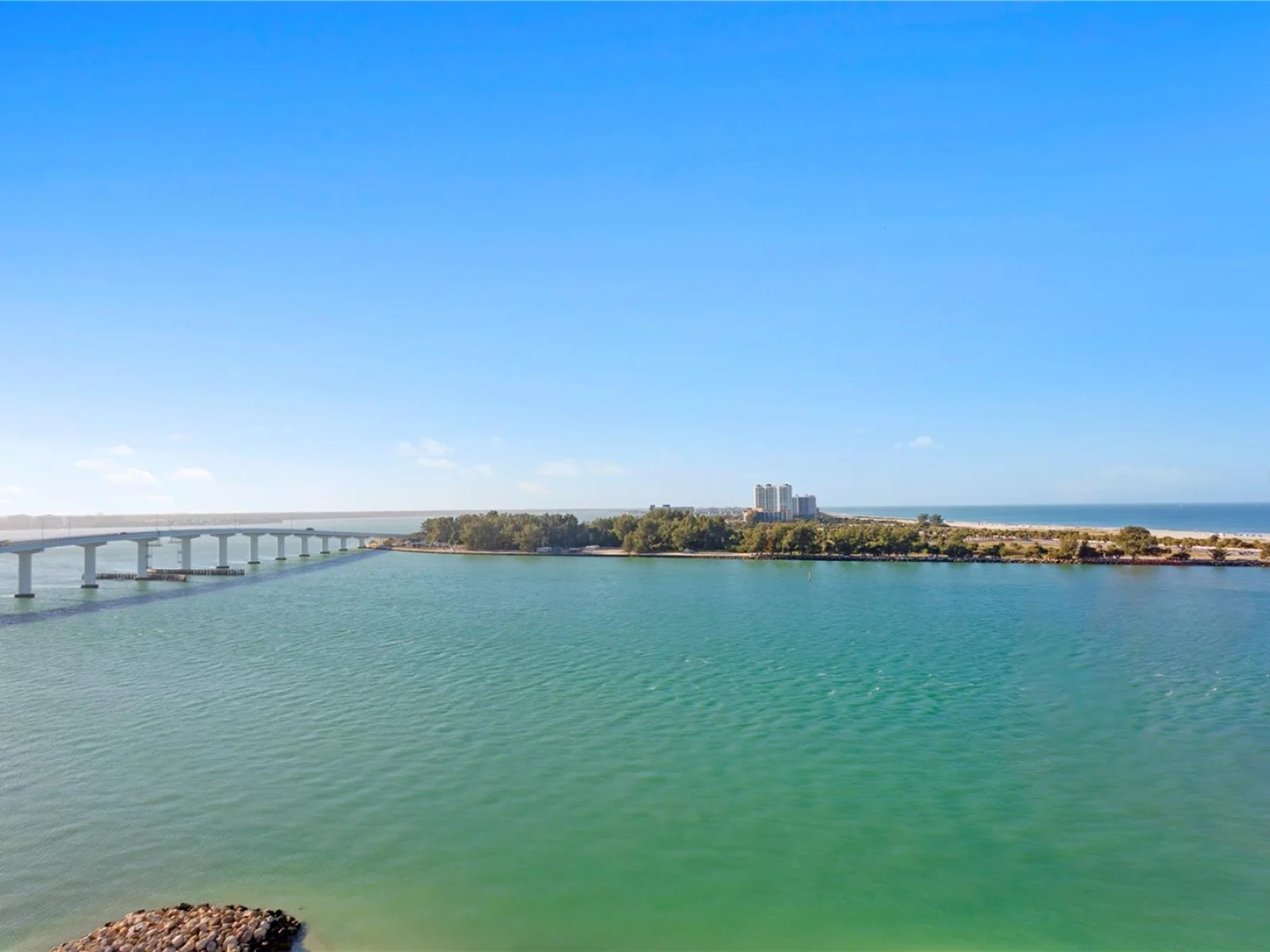 691 S GULFVIEW BLVD #1408, CLEARWATER BEACH, FL — photo 131