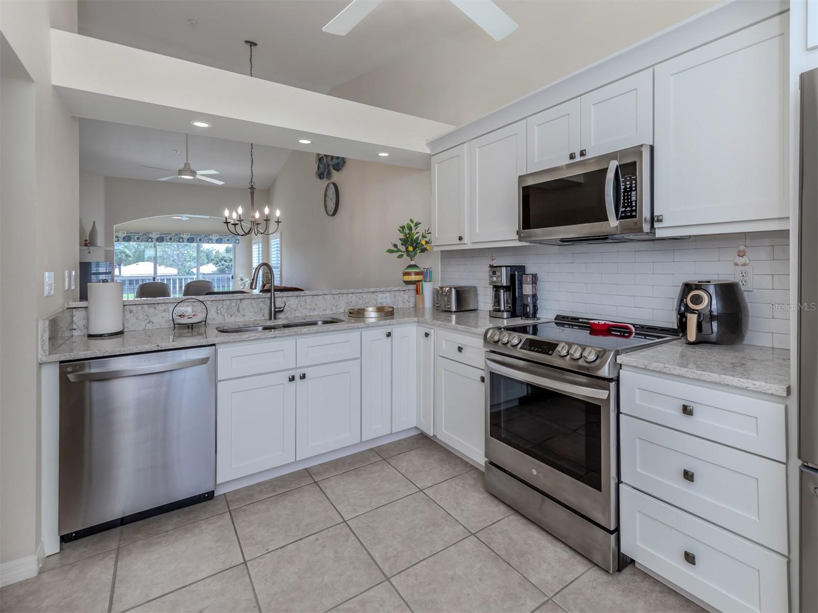 901 ADDINGTON CT #203, VENICE, FL — photo 21