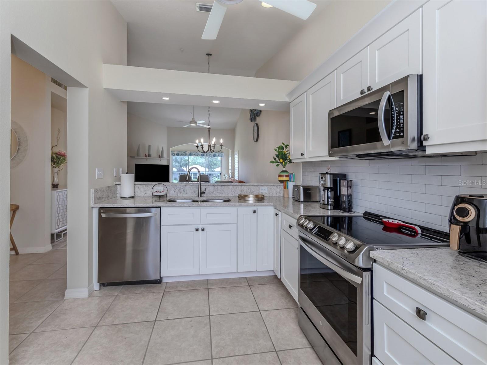 901 ADDINGTON CT #203, VENICE, FL — photo 24