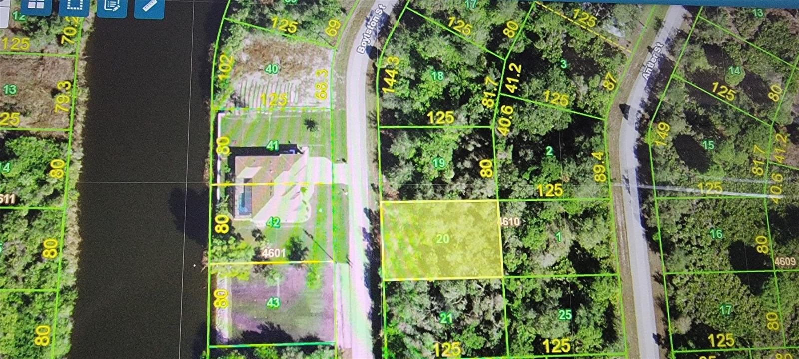 10038 BOYLSTON ST, PORT CHARLOTTE, FL