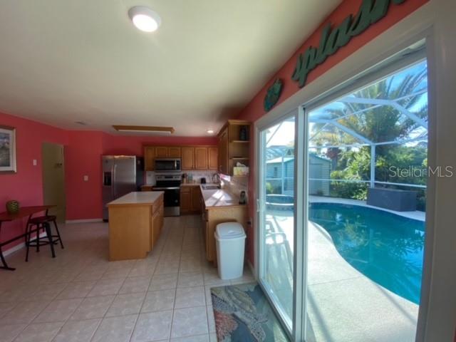 18058 AVONSDALE CIR, PORT CHARLOTTE, FL — photo 40