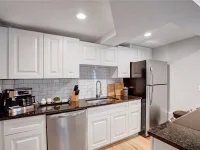 4705 HOLLINGSWORTH AVE #Lower — photo 3