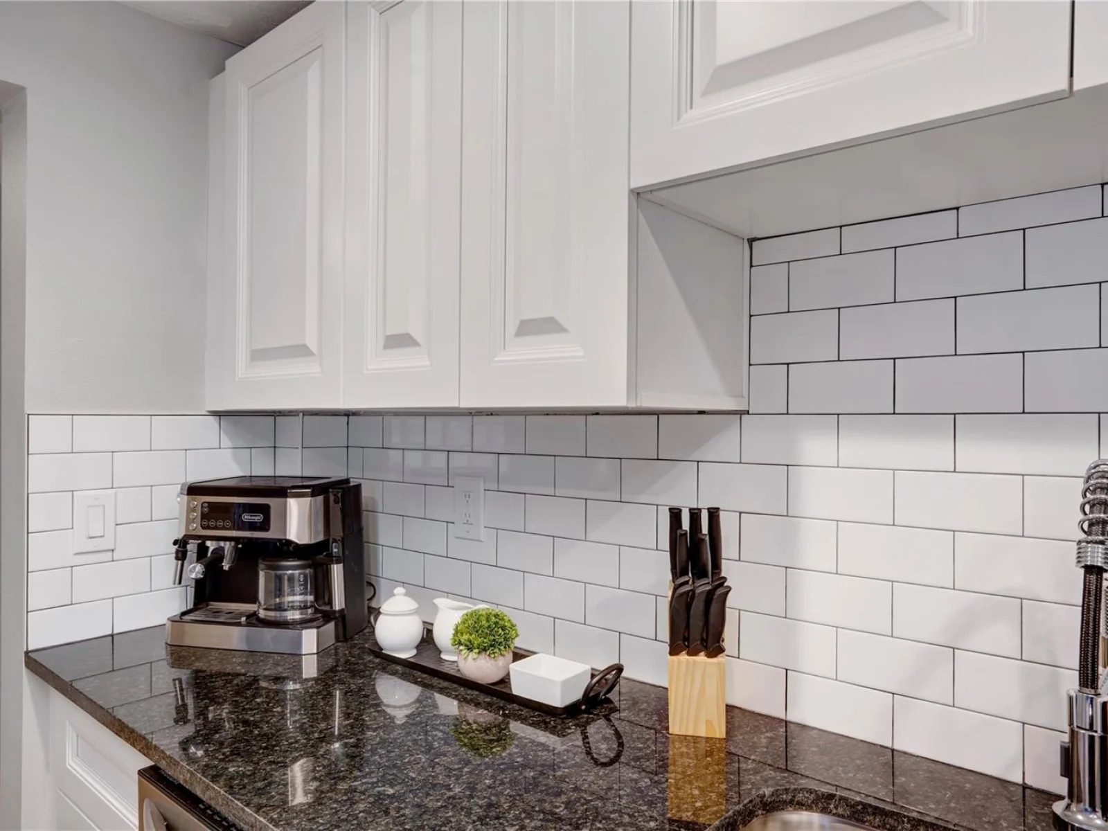 4705 HOLLINGSWORTH AVE #Lower, SARASOTA, FL — photo 4