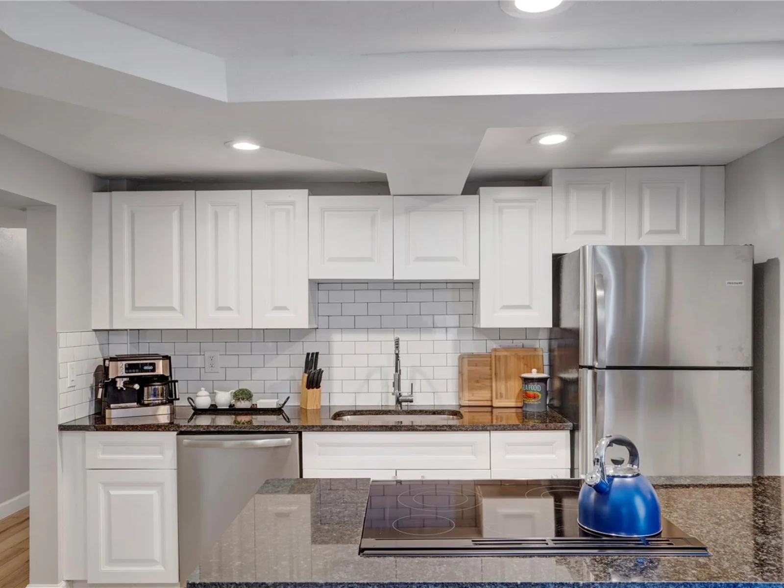 4705 HOLLINGSWORTH AVE #Lower, SARASOTA, FL — photo 5