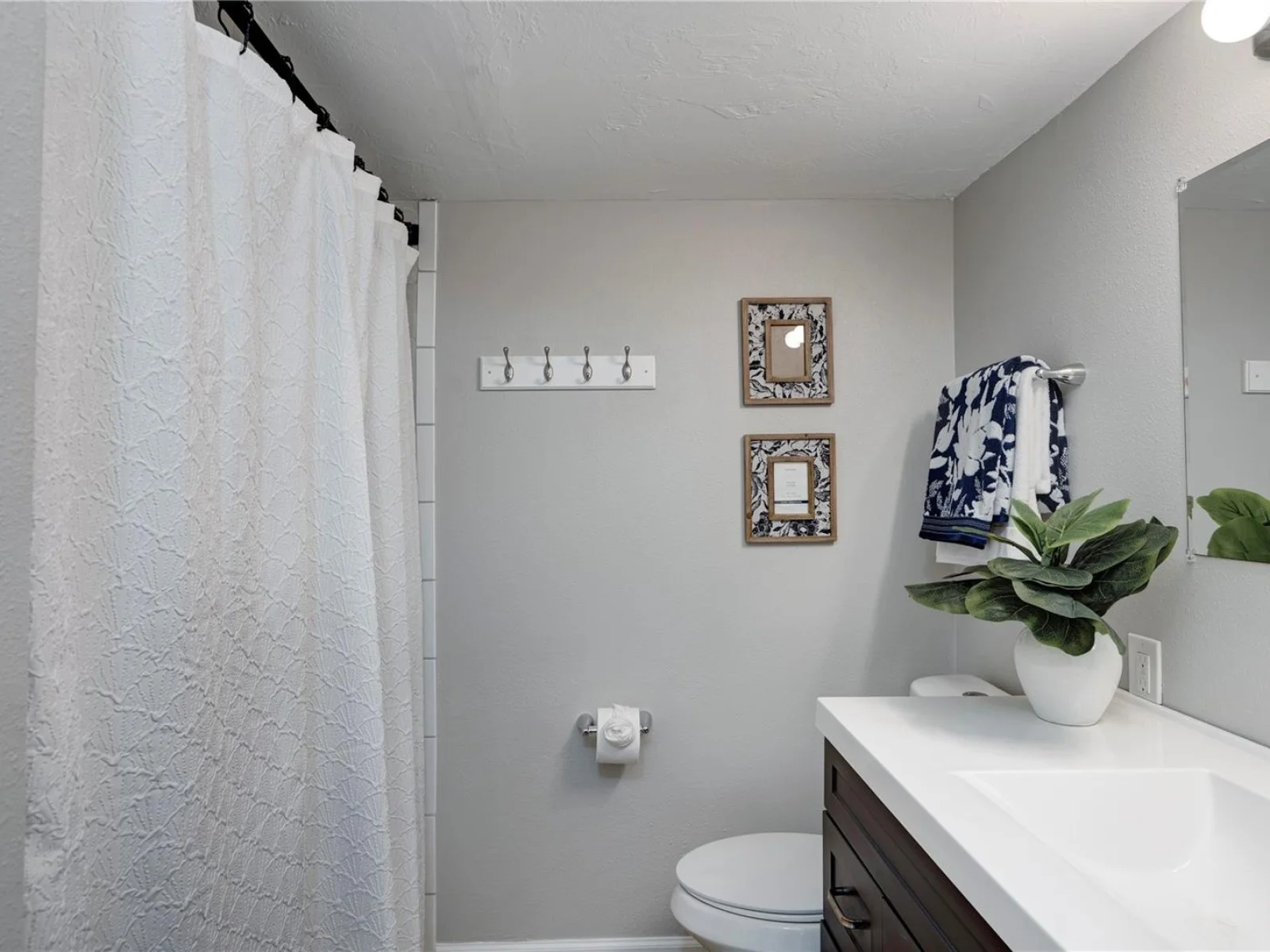 4705 HOLLINGSWORTH AVE #Lower, SARASOTA, FL — photo 14