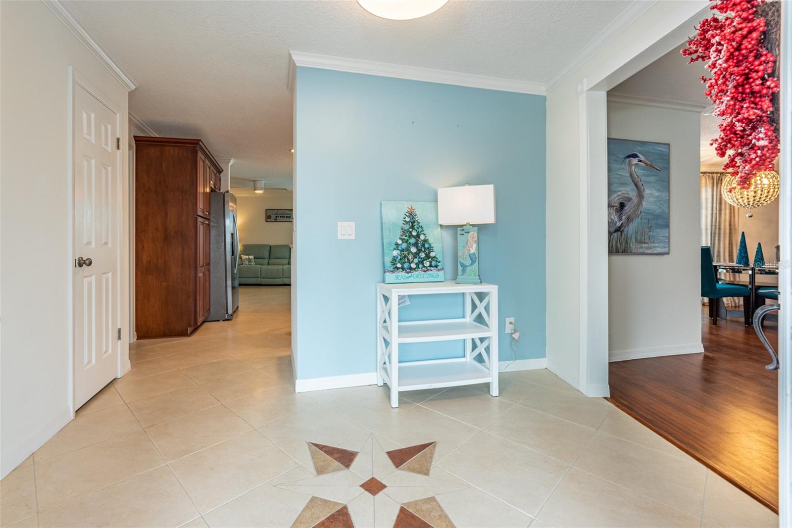 910 CHIPAWAY DR, APOLLO BEACH, FL — photo 4