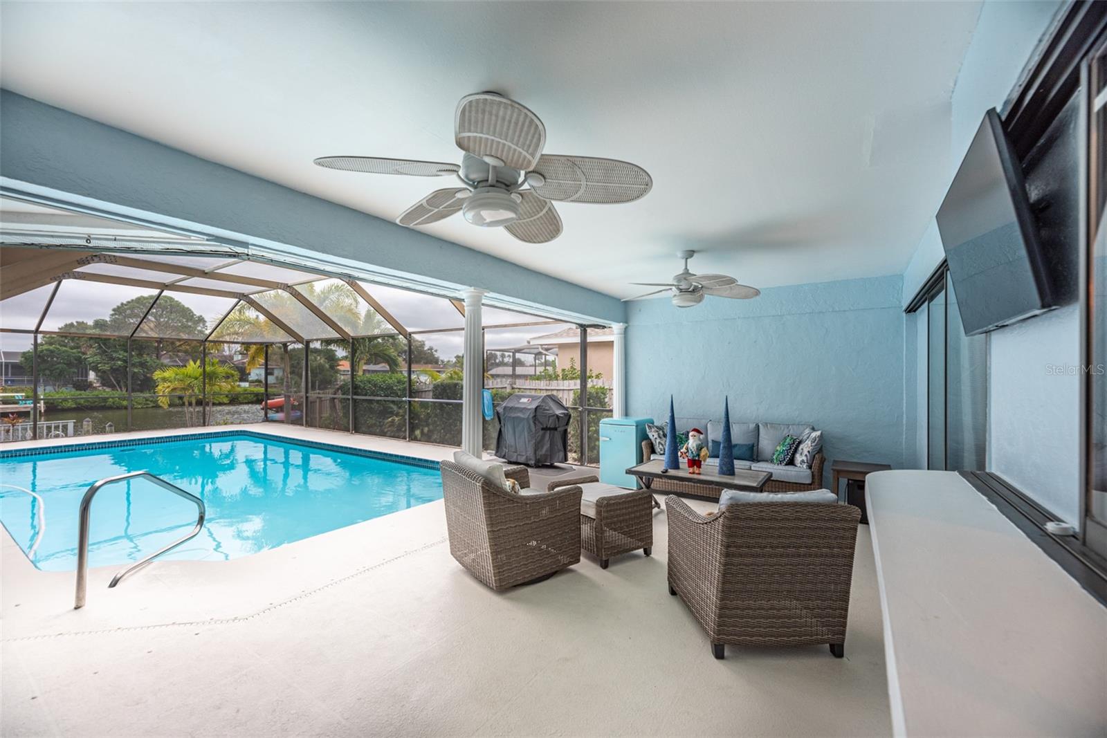 910 CHIPAWAY DR, APOLLO BEACH, FL — photo 39