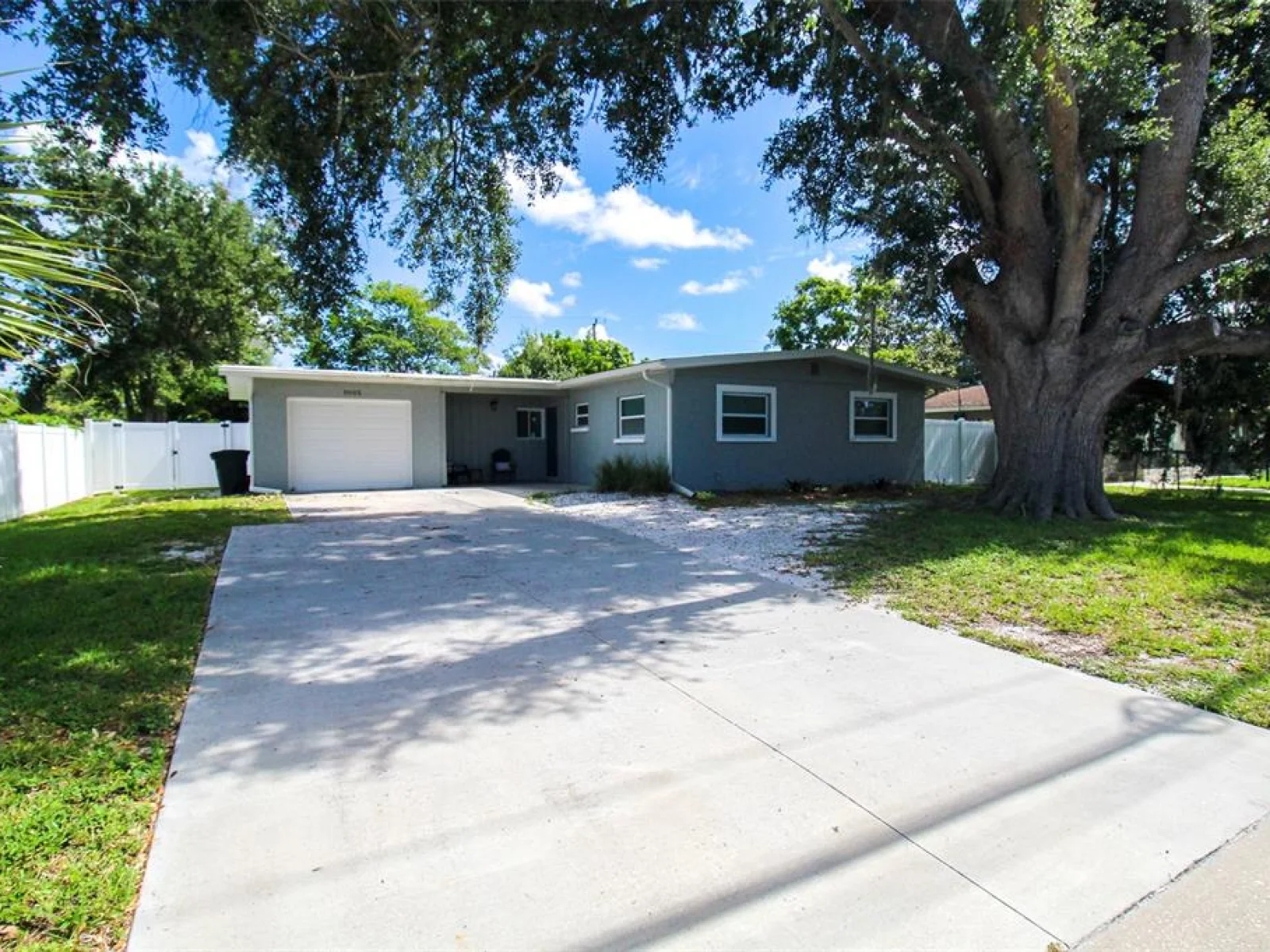 5005 BEE RIDGE RD, SARASOTA, FL — photo 1