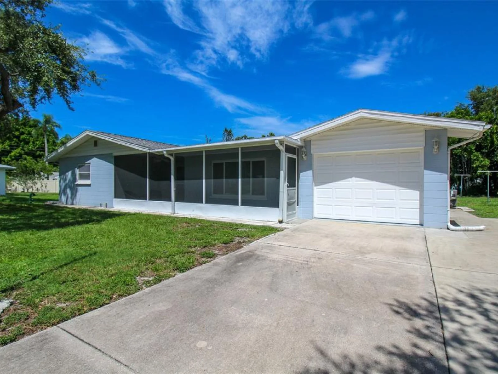 2521 BISMARK WAY, SARASOTA, FL — photo 3