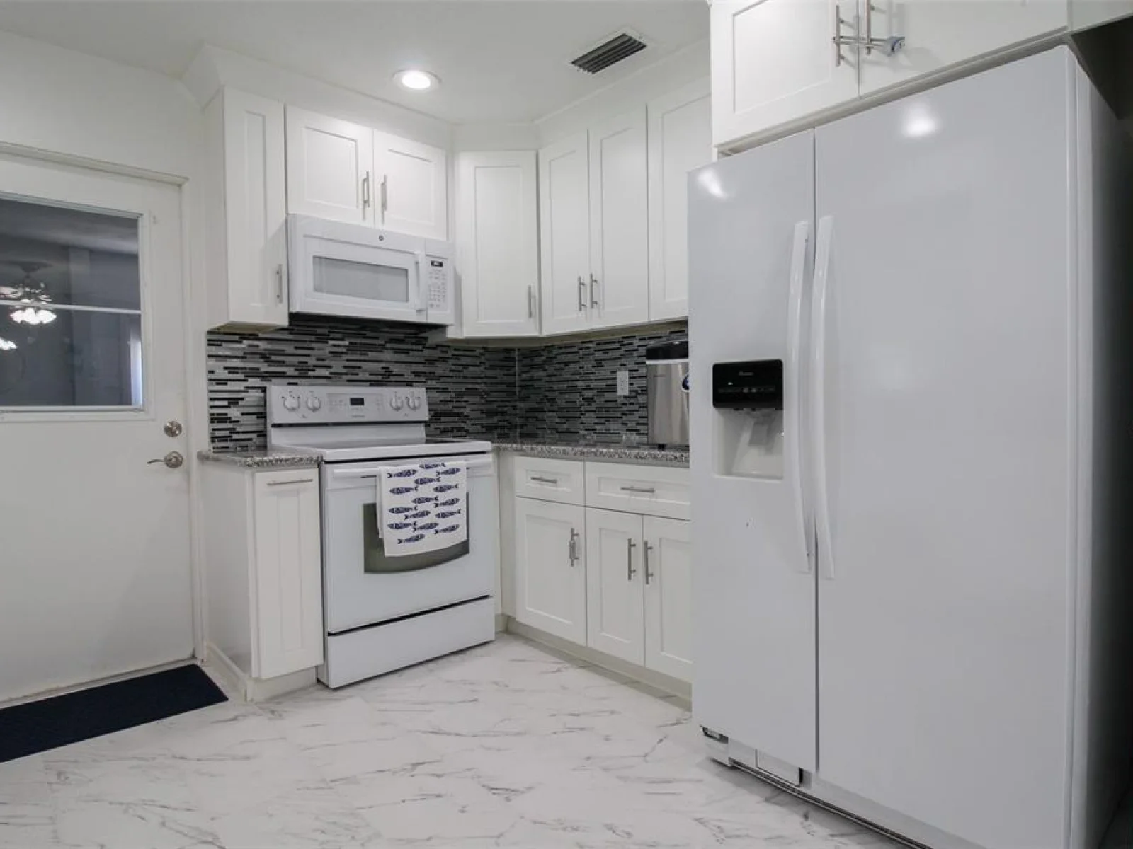 2521 BISMARK WAY, SARASOTA, FL — photo 14