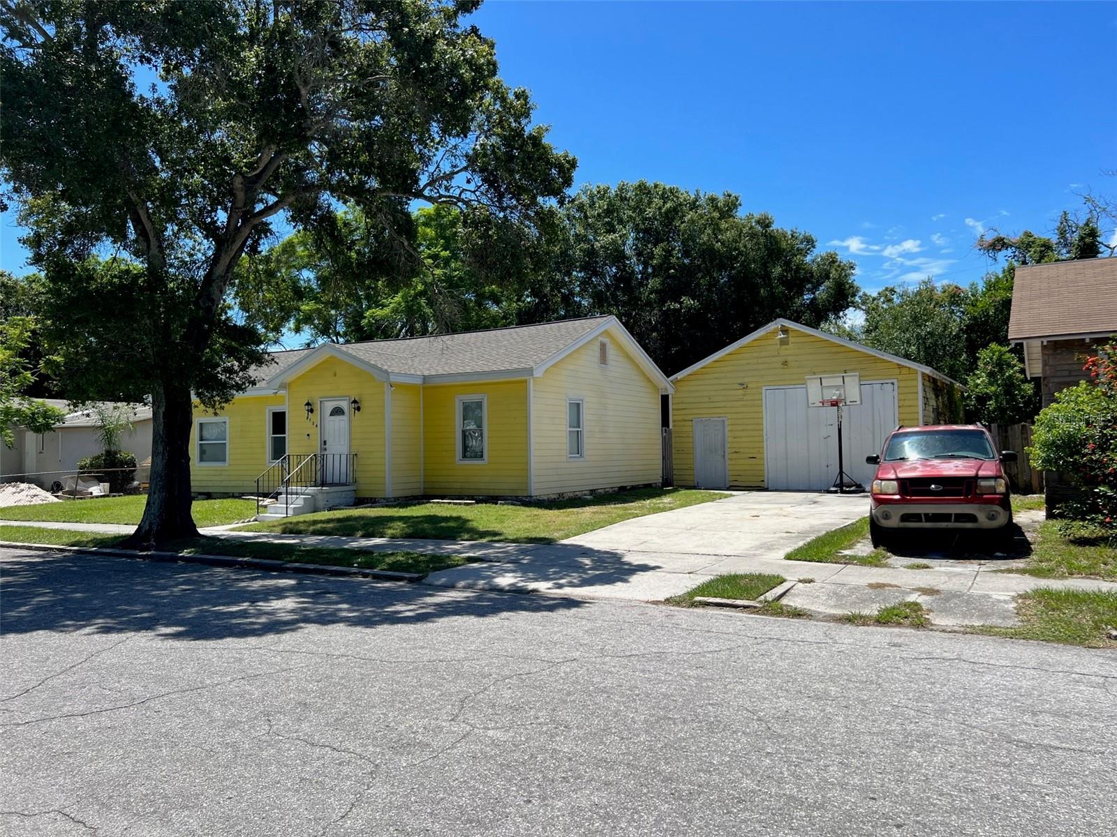 2734 53RD AVE N, ST PETERSBURG, FL — photo 2