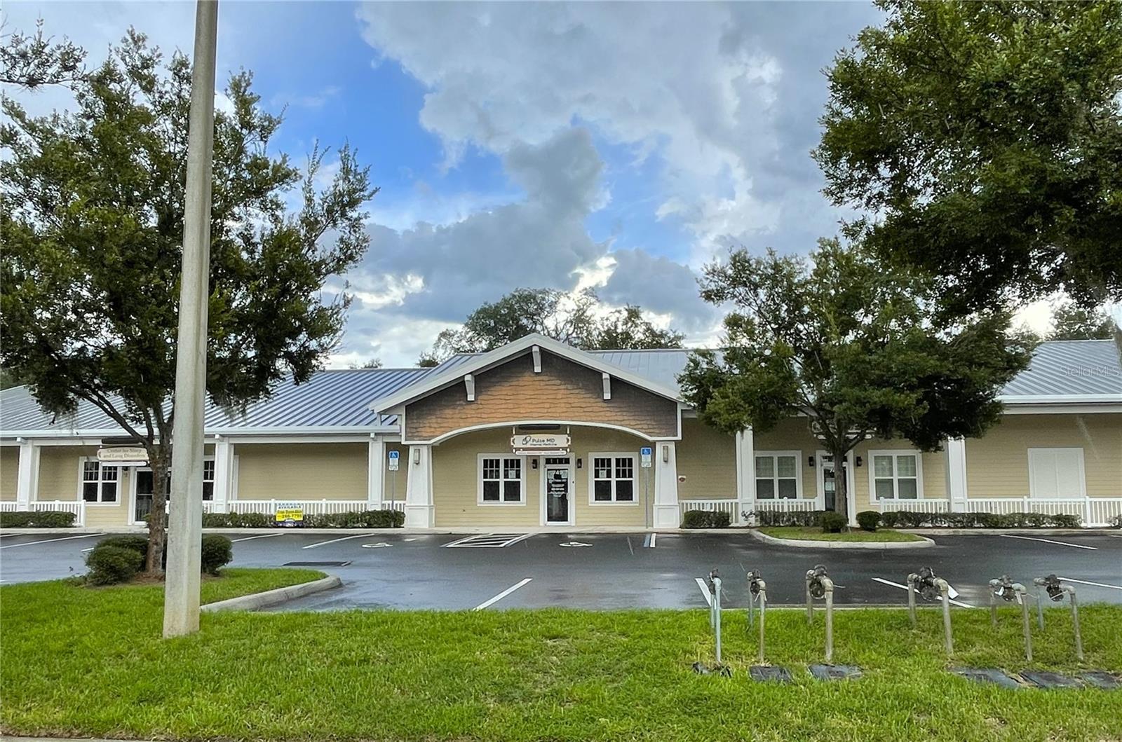 749 COUNTY ROAD 466, LADY LAKE, FL — photo 46