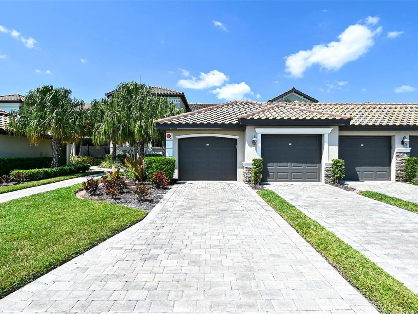 5567 PALMER CIR #104, BRADENTON, FL — photo 2