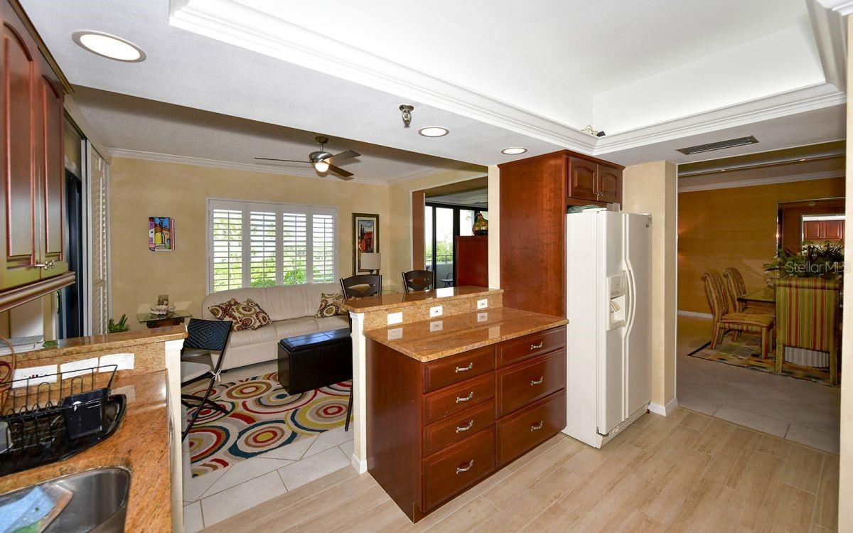 1485 GULF OF MEXICO DR #109, LONGBOAT KEY, FL — photo 25