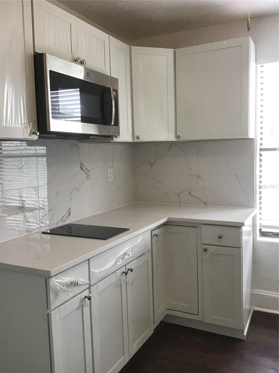 401 COLONIA LN E #15, NOKOMIS, FL