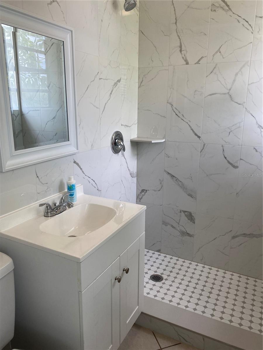 401 COLONIA LN E #15, NOKOMIS, FL — photo 8