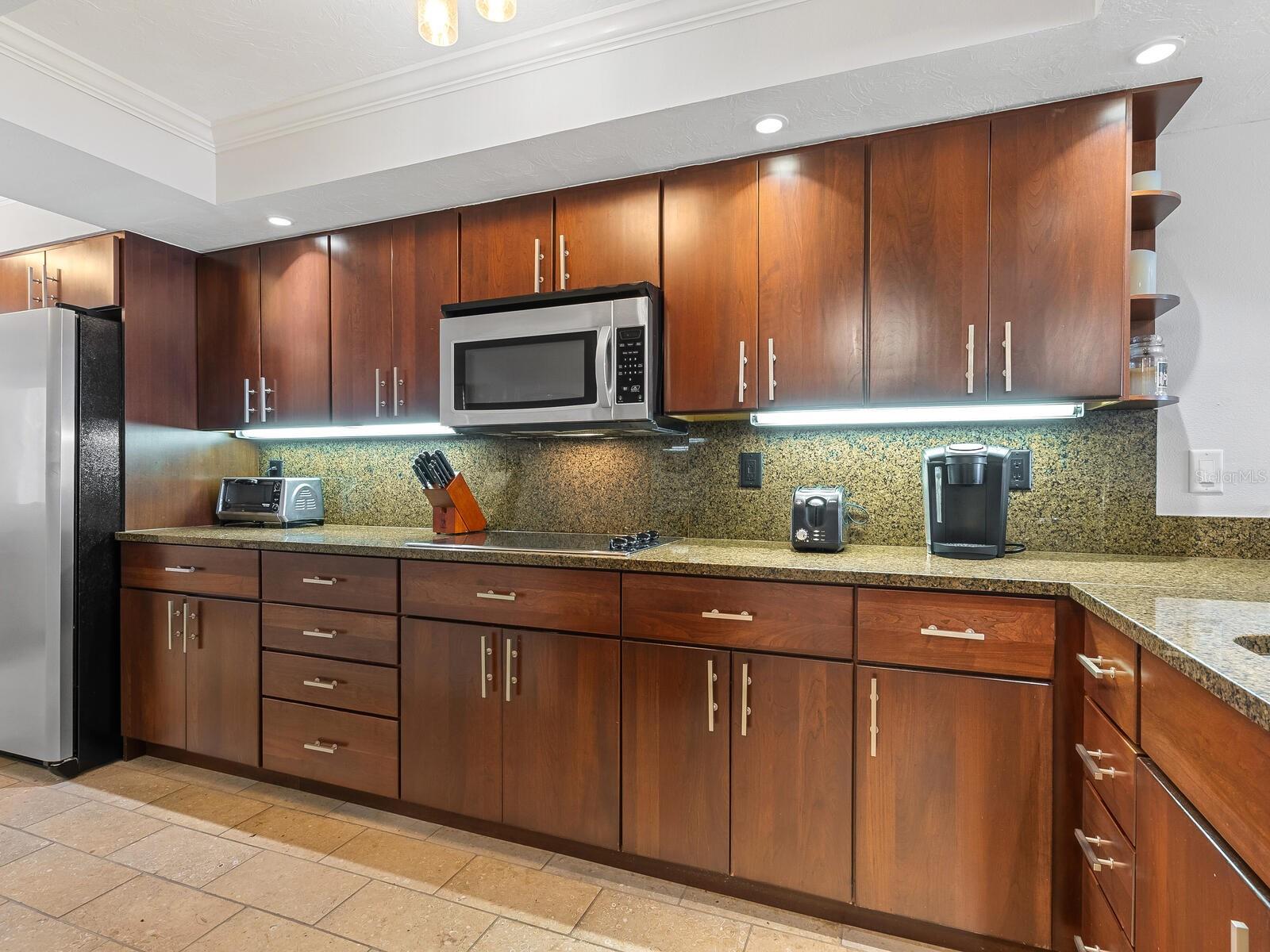 5760 MIDNIGHT PASS ROAD #208D, SARASOTA, FL — photo 6