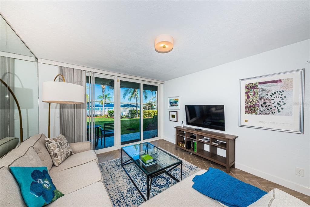5901 BAHIA DEL MAR CIR #122, ST PETERSBURG, FL — photo 15