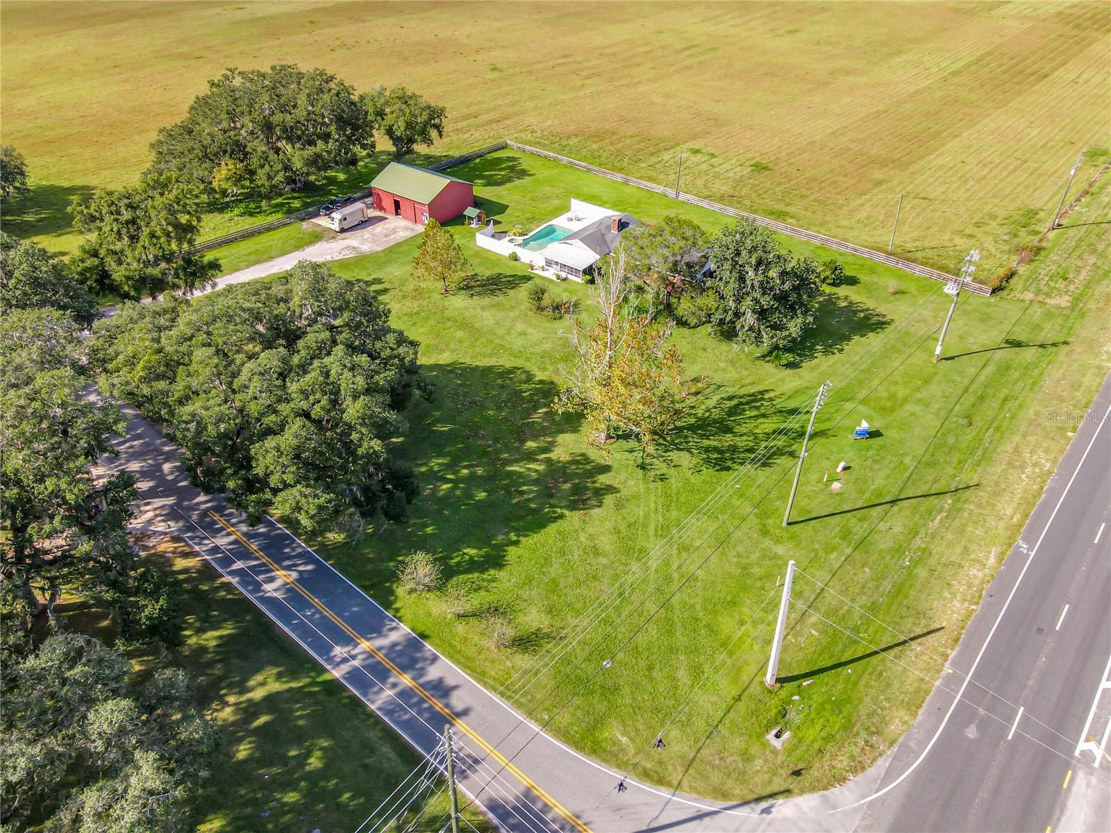 10038 N US HIGHWAY 301, OXFORD, FL