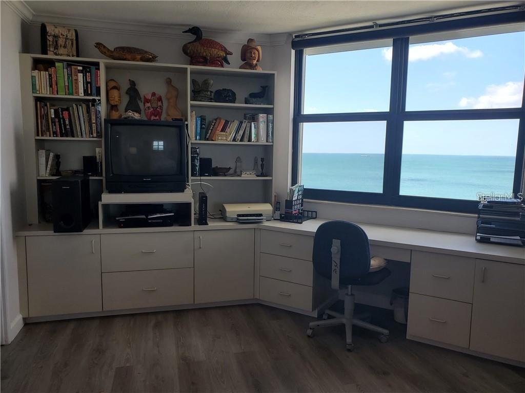 1050 LONGBOAT CLUB RD #1006, LONGBOAT KEY, FL — photo 29