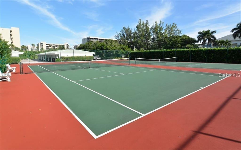 1050 LONGBOAT CLUB RD #1006, LONGBOAT KEY, FL — photo 36
