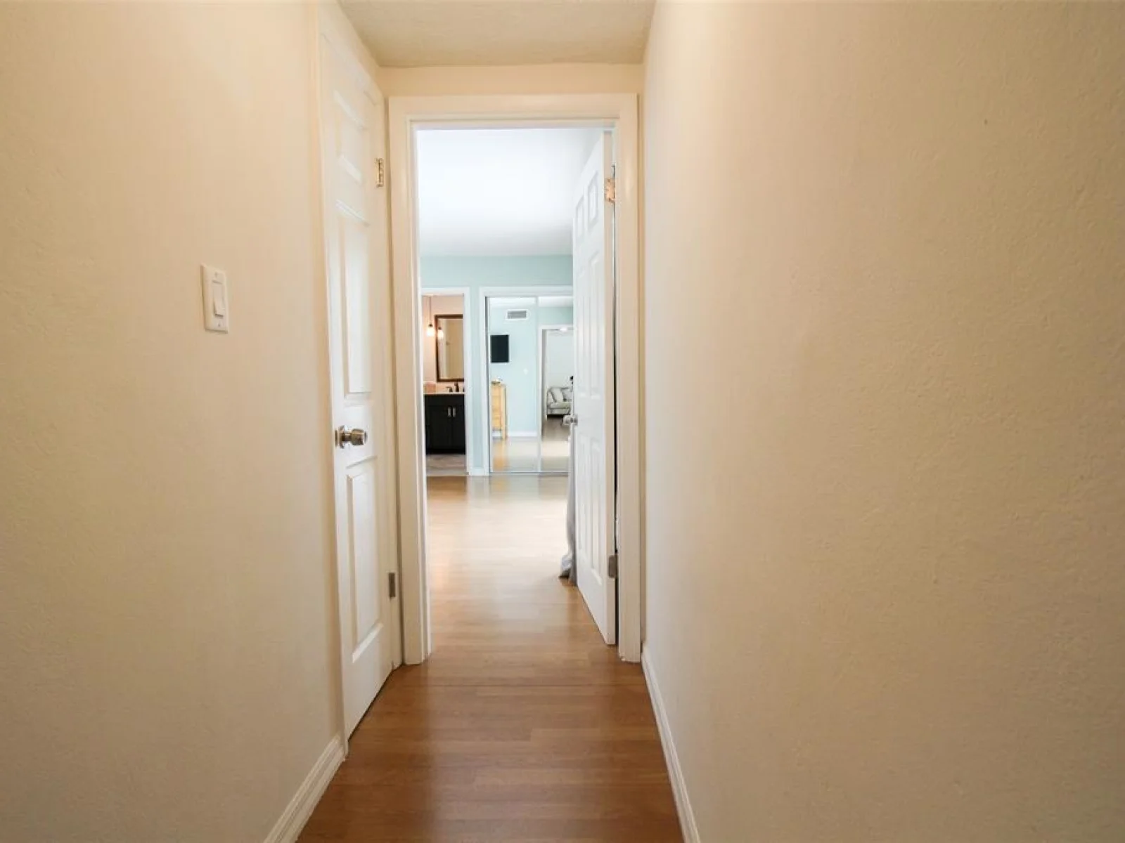 3223 ROWENA ST, SARASOTA, FL — photo 32