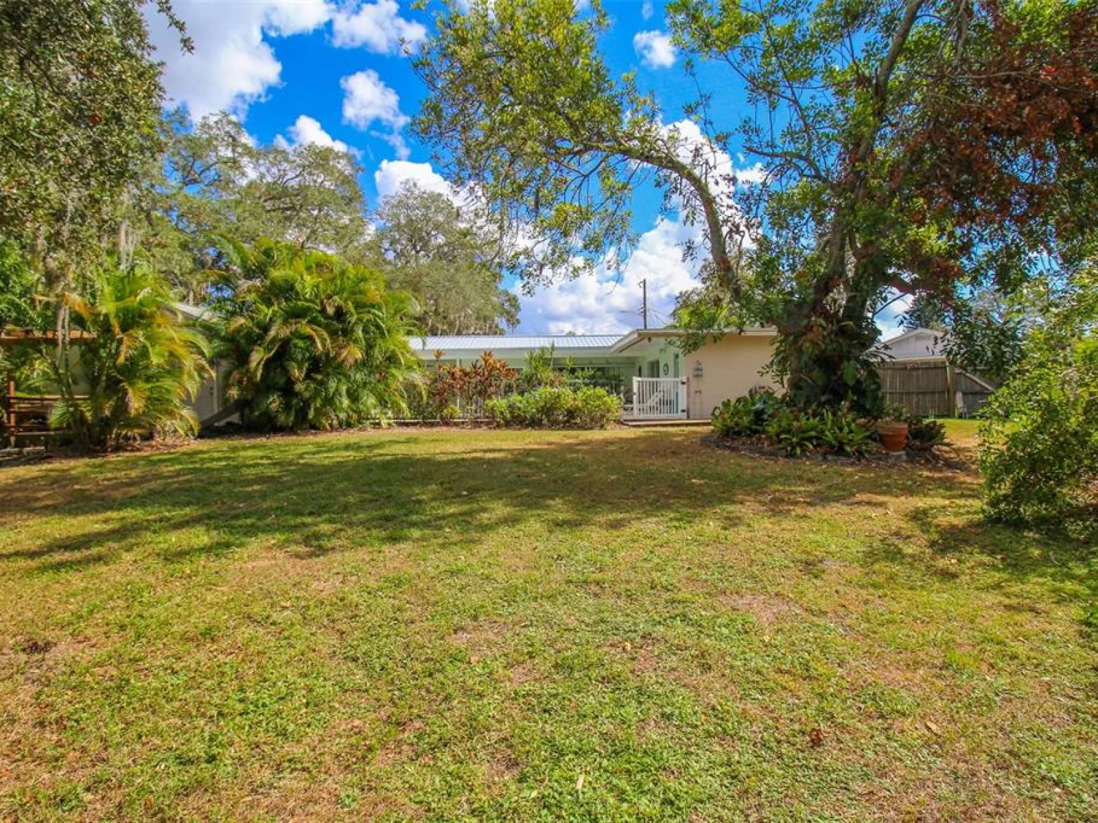 3223 ROWENA ST, SARASOTA, FL — photo 49