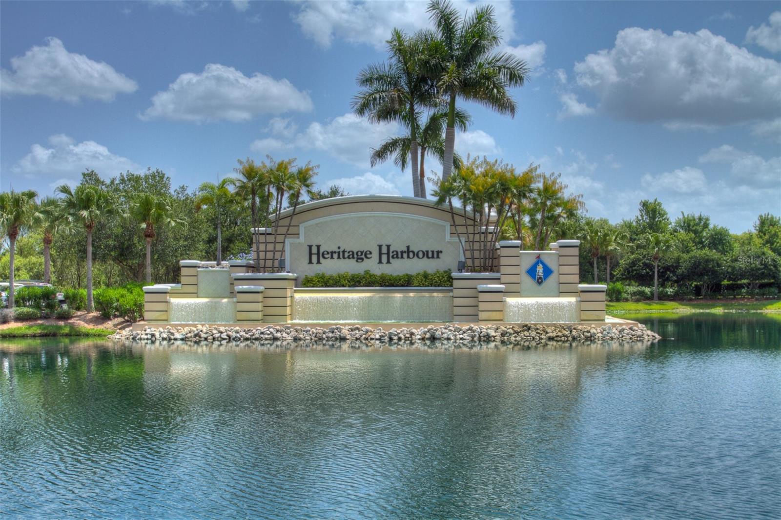 905 FAIRWAY COVE LN #205, BRADENTON, FL — photo 2