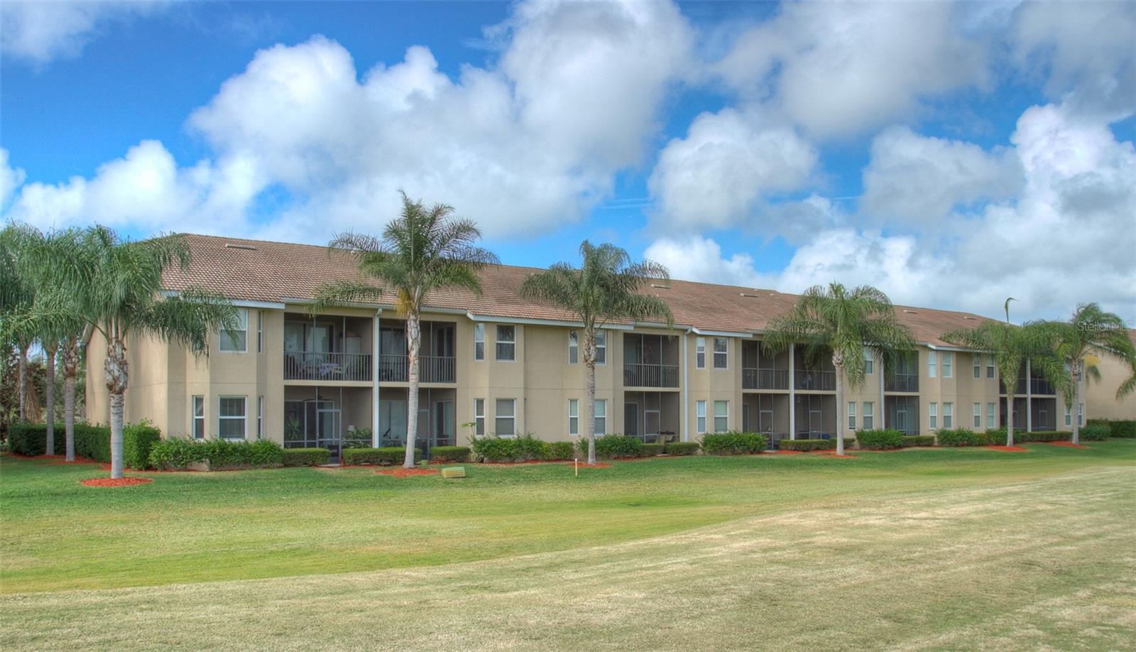 905 FAIRWAY COVE LN #205, BRADENTON, FL — photo 3
