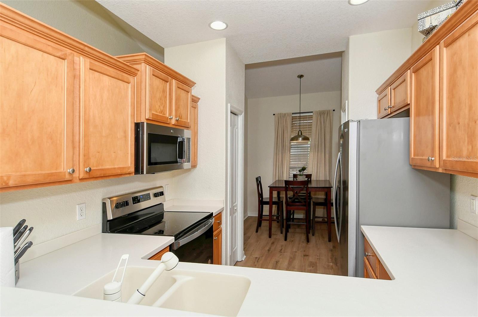 905 FAIRWAY COVE LN #205, BRADENTON, FL — photo 13
