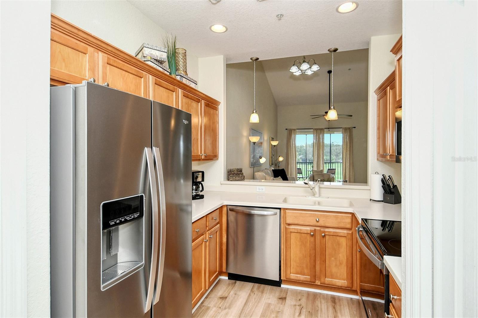 905 FAIRWAY COVE LN #205, BRADENTON, FL — photo 16