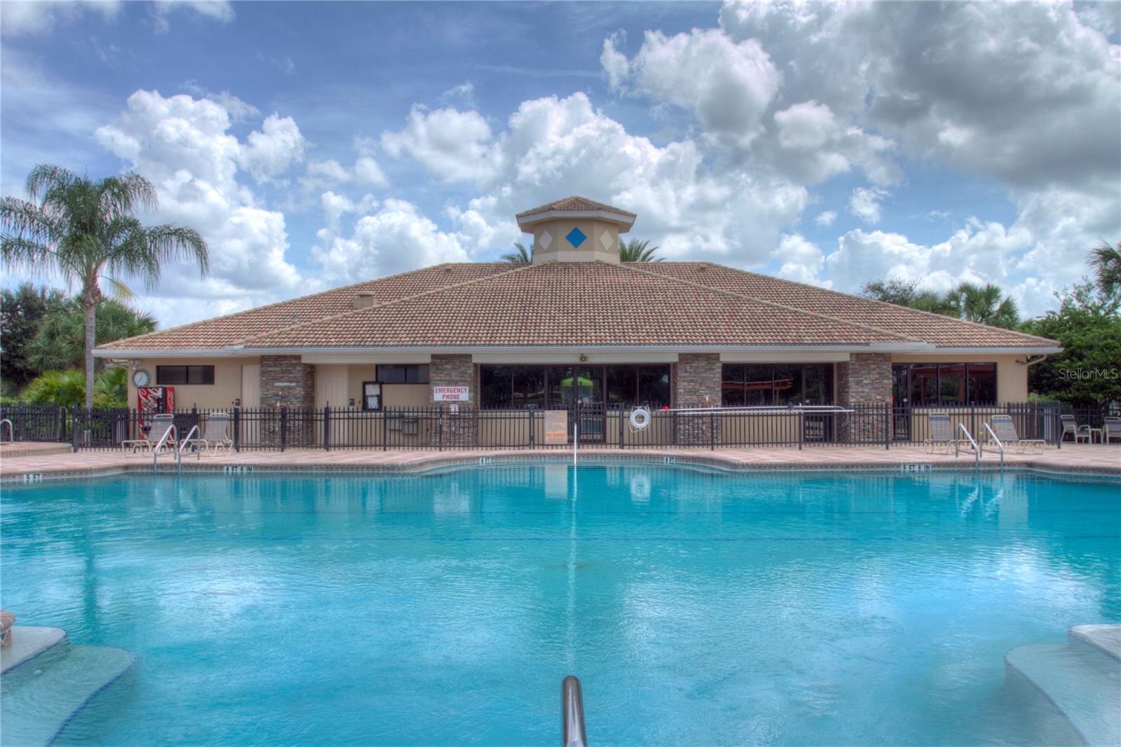 905 FAIRWAY COVE LN #205, BRADENTON, FL — photo 31
