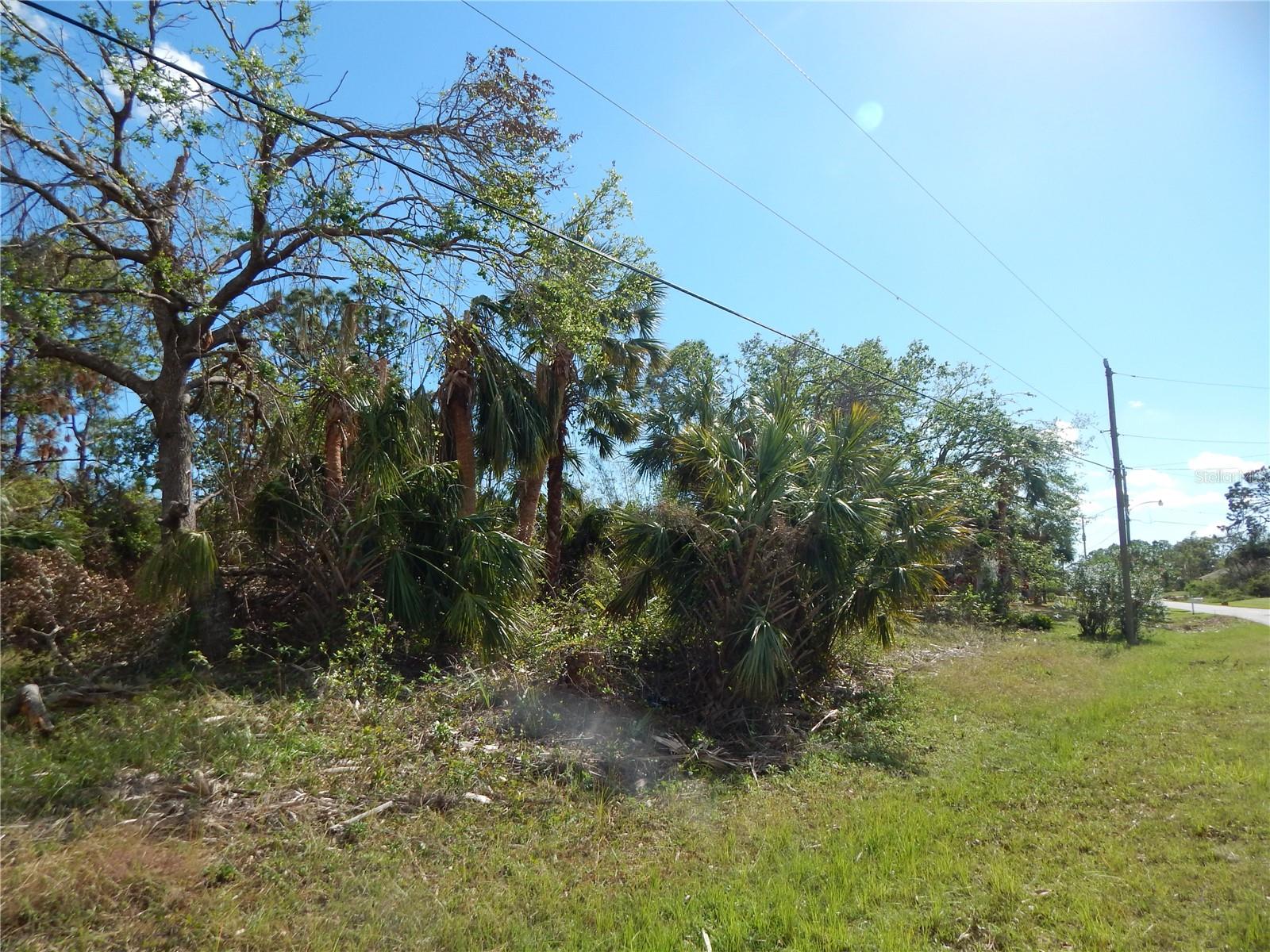 1292 EPPINGER DR, PORT CHARLOTTE, FL — photo 2
