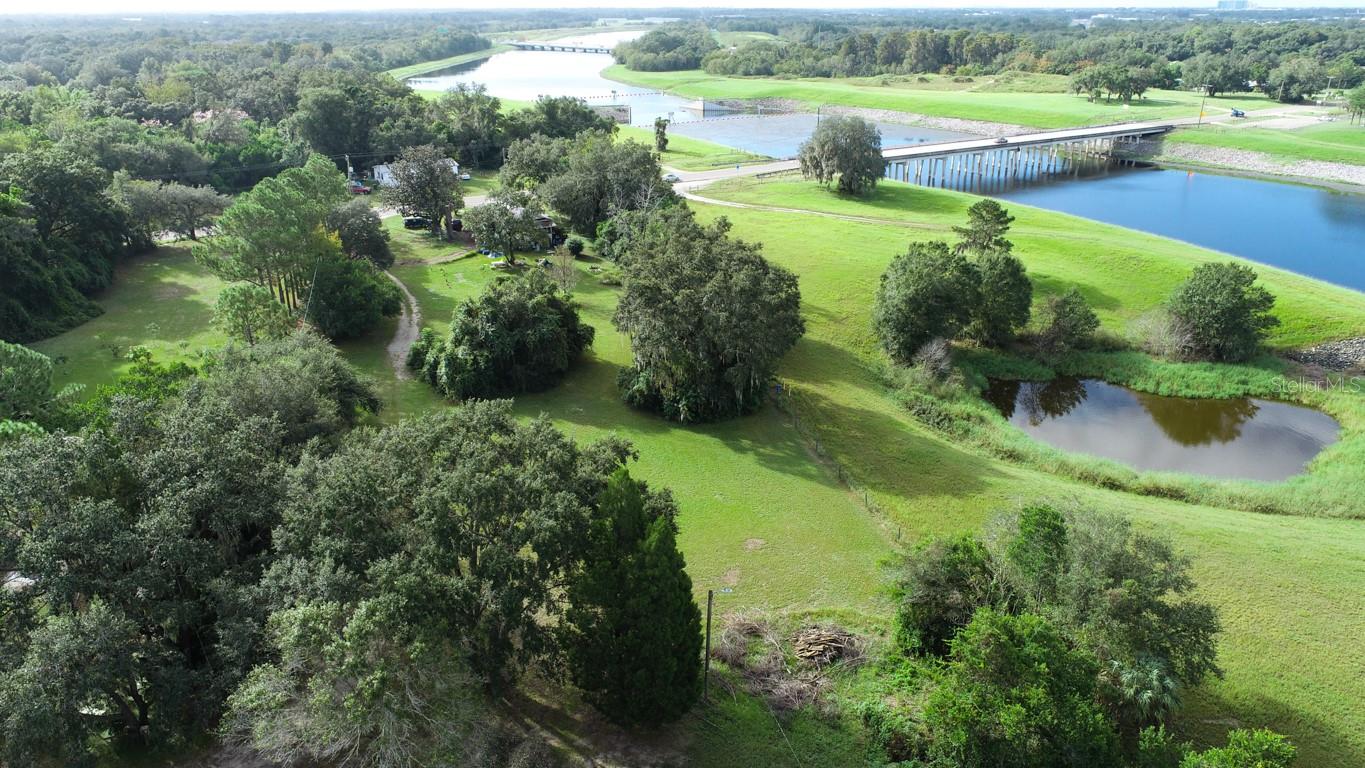9358 HARNEY RD, THONOTOSASSA, FL