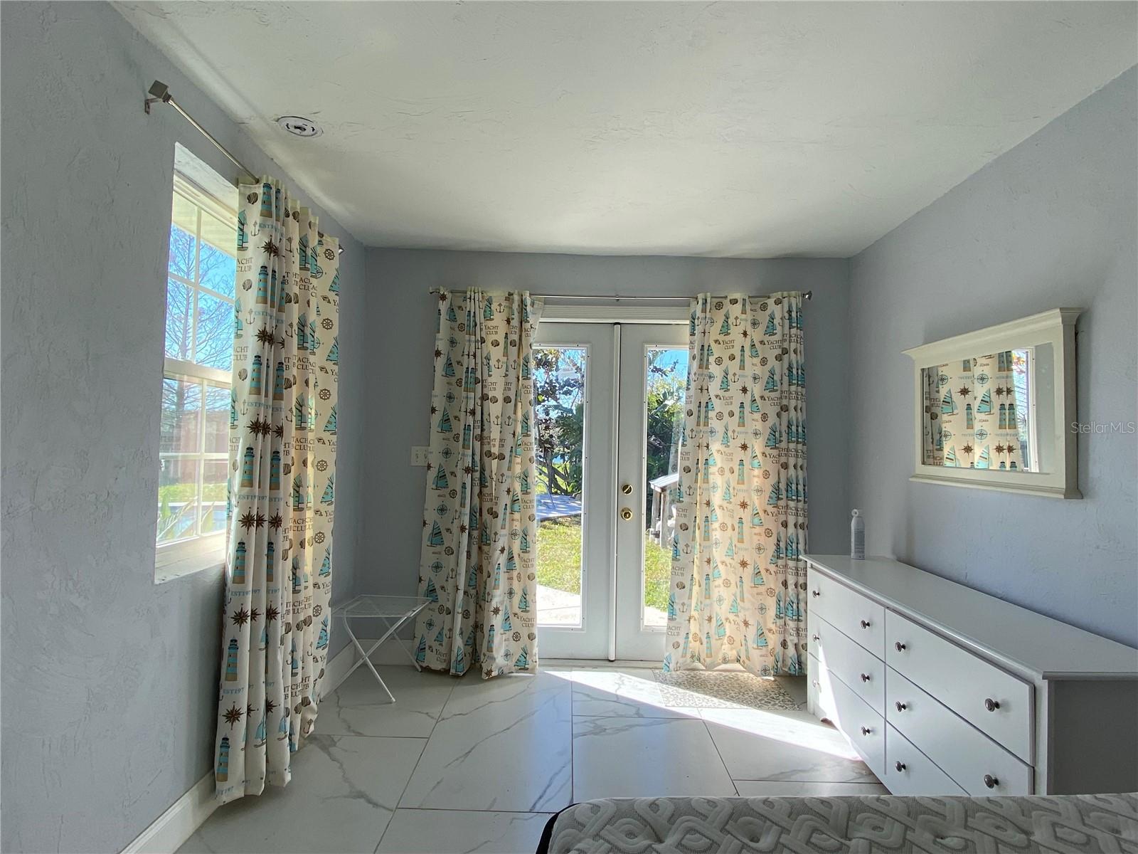 910 LAKE AVE, EDGEWATER, FL — photo 12