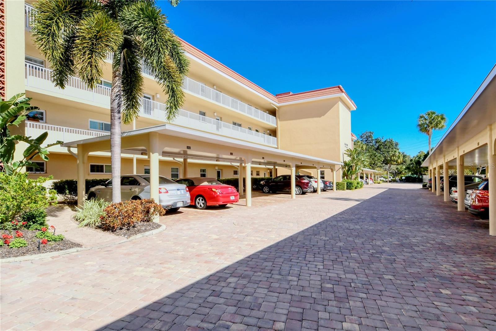 1257 S PORTOFINO DR #38ALBA, SARASOTA, FL — photo 2